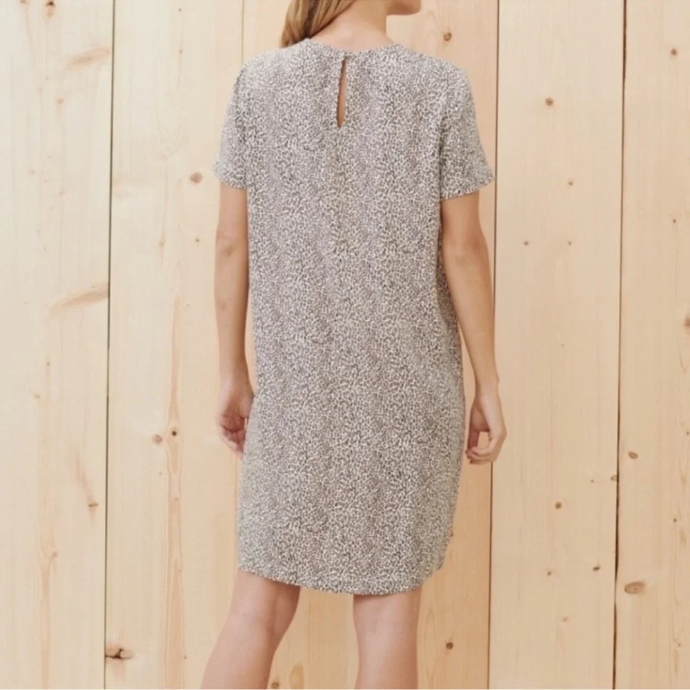 Jenni Kayne Leopard Print Short Sleeve Dress - Picture 3 of 8